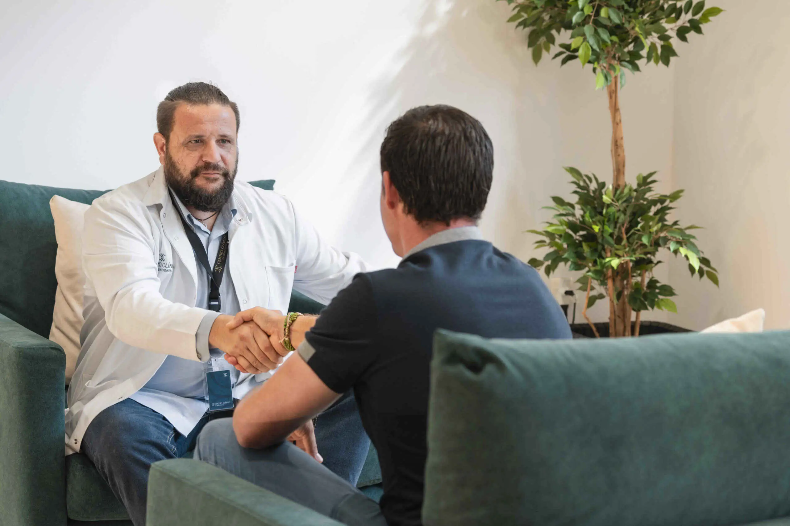 Addiction specialist psychologist